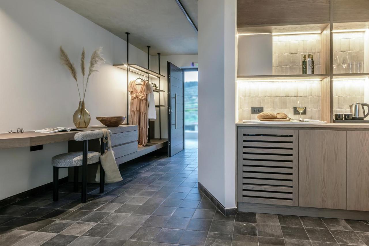 Acro Upscale Residences Corinth Exterior photo